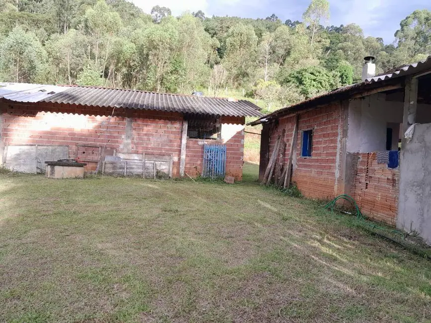 Foto 5 de Sítio / Rancho com 3 quartos à venda, 200m2 em Joanopolis - SP