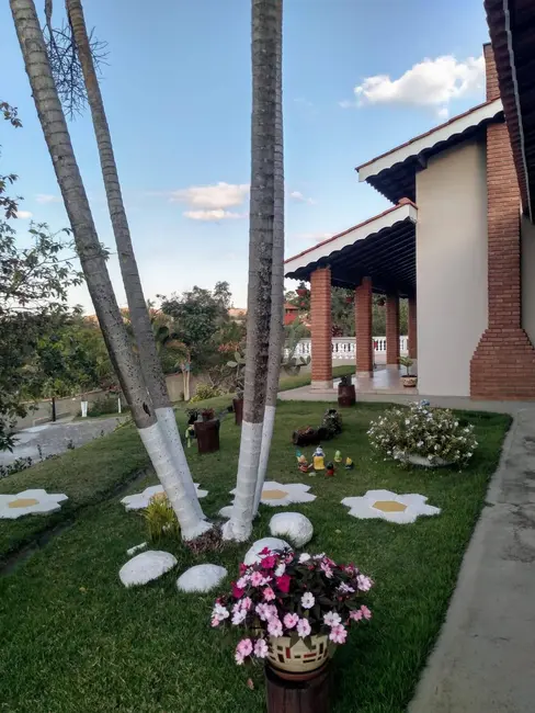 Chácara com 6 quartos à venda, 1390m2 em Piracaia - SP - imagem 9 Foto 9 de Chácara com 6 quartos à venda, 1390m2 em Piracaia - SP