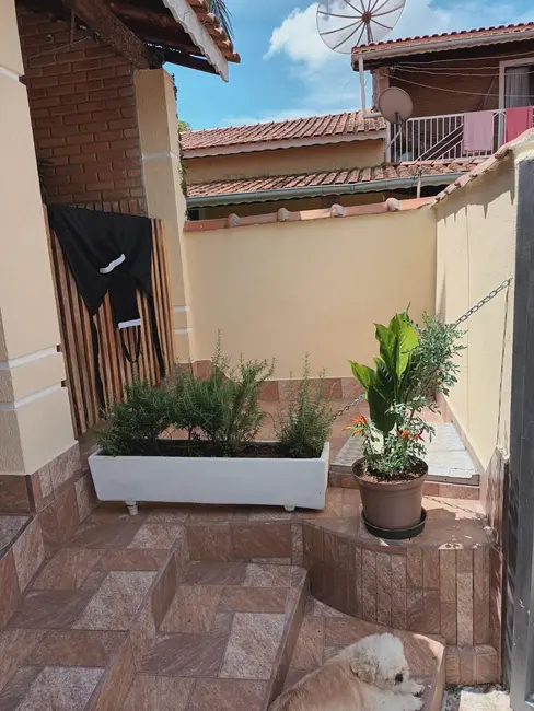 Casa com 3 quartos à venda, 150m2 em Água Comprida, Braganca Paulista - SP - imagem 4 Foto 4 de Casa com 3 quartos à venda, 150m2 em Água Comprida, Braganca Paulista - SP