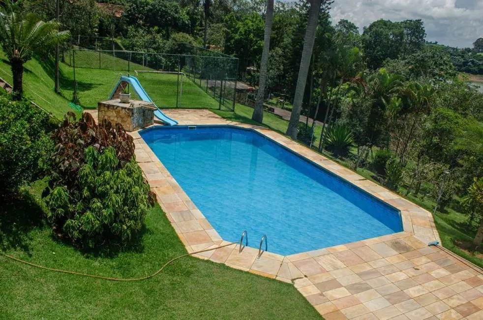 Foto 3 de Chácara com 4 quartos à venda, 580m2 em Piracaia - SP