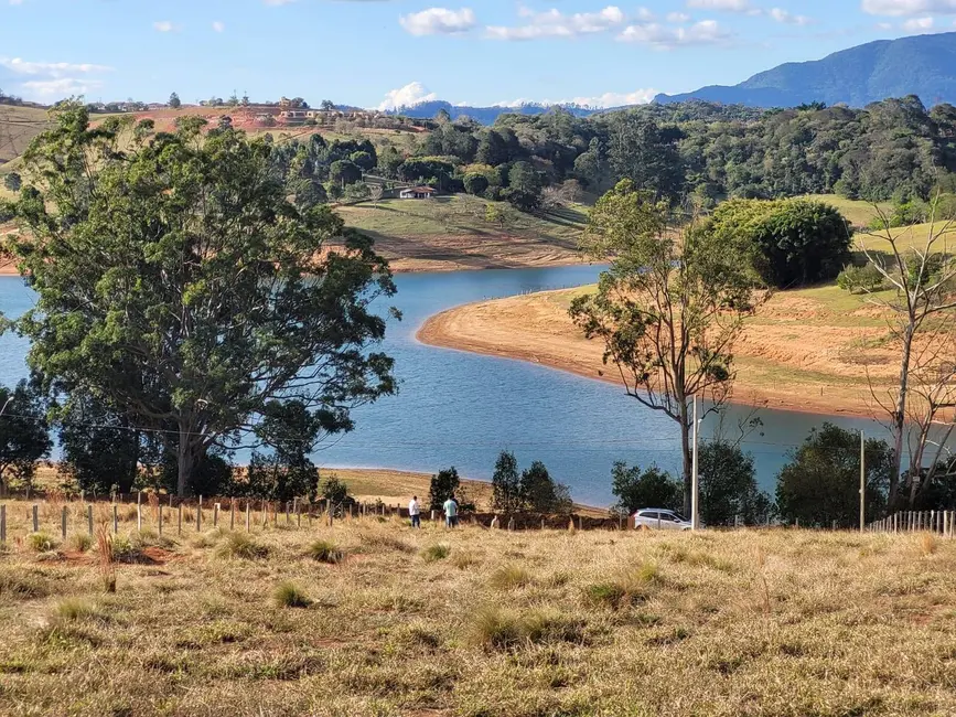 Foto 1 de Terreno / Lote à venda, 3556m2 em Piracaia - SP