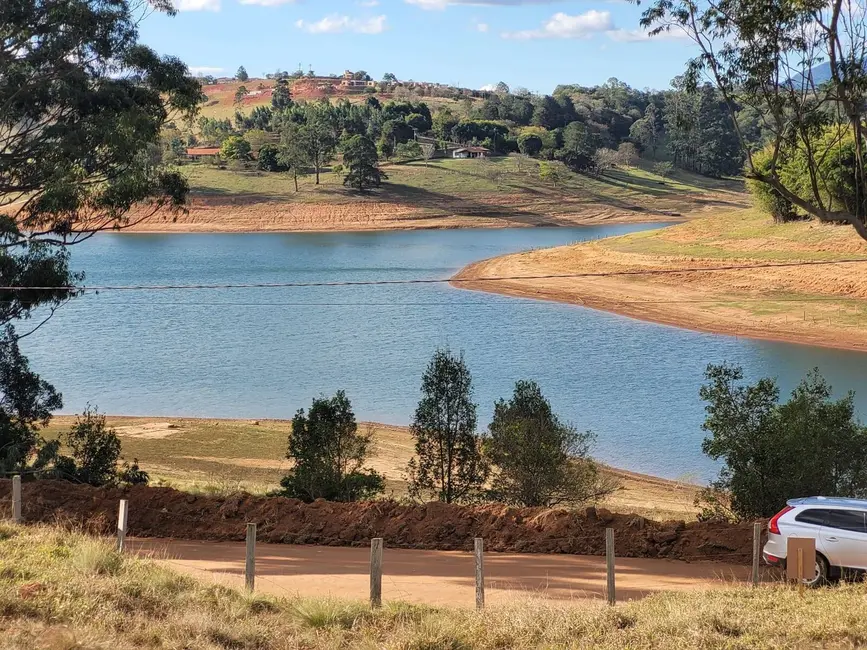 Foto 2 de Terreno / Lote à venda, 3556m2 em Piracaia - SP