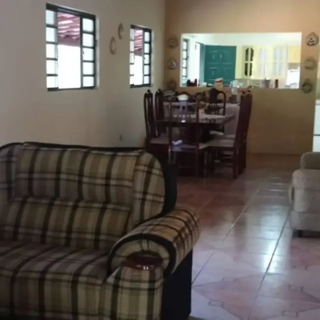 Chácara com 6 quartos à venda, 250m2 em Joanopolis - SP - imagem 6 Foto 6 de Chácara com 6 quartos à venda, 250m2 em Joanopolis - SP