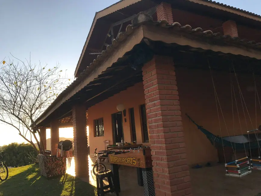 Foto 5 de Chácara com 3 quartos à venda, 240m2 em Chácaras Fernão Dias, Atibaia - SP