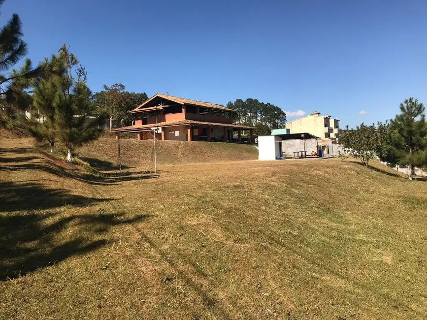 Foto 3 de Chácara com 3 quartos à venda, 240m2 em Chácaras Fernão Dias, Atibaia - SP