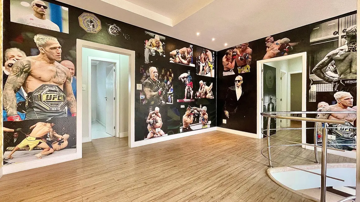 Sobrado com 4 quartos à venda, 600m2 em Jardim Virgínia, Guaruja - SP - imagem 8 Foto 8 de Sobrado com 4 quartos à venda, 600m2 em Jardim Virgínia, Guaruja - SP