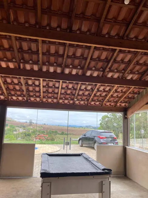 Chácara com 2 quartos à venda, 250m2 em Centro, Joanopolis - SP - imagem 8 Foto 8 de Chácara com 2 quartos à venda, 250m2 em Centro, Joanopolis - SP