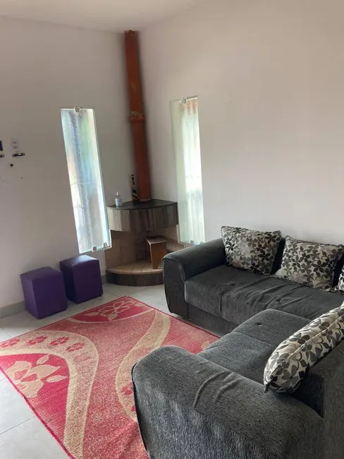 Chácara com 2 quartos à venda, 250m2 em Centro, Joanopolis - SP - imagem 5 Foto 5 de Chácara com 2 quartos à venda, 250m2 em Centro, Joanopolis - SP