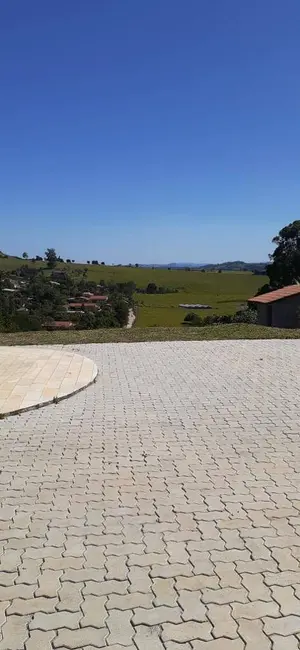 Chácara com 2 quartos à venda, 250m2 em Centro, Joanopolis - SP - imagem 3 Foto 3 de Chácara com 2 quartos à venda, 250m2 em Centro, Joanopolis - SP