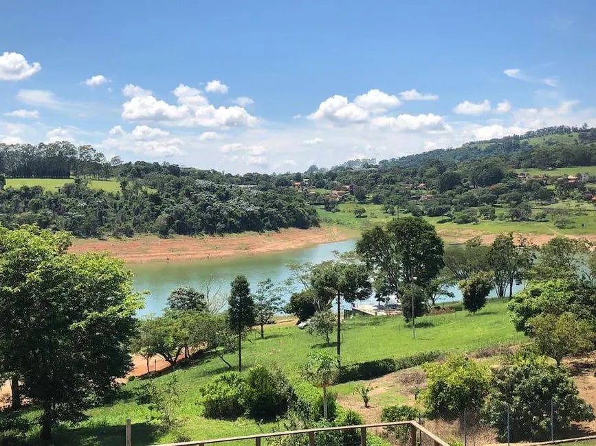Foto 3 de Chácara com 3 quartos à venda, 550m2 em Piracaia - SP