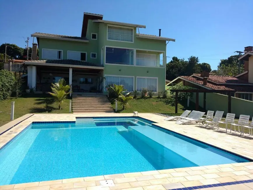 Foto 1 de Chácara com 3 quartos à venda, 550m2 em Piracaia - SP