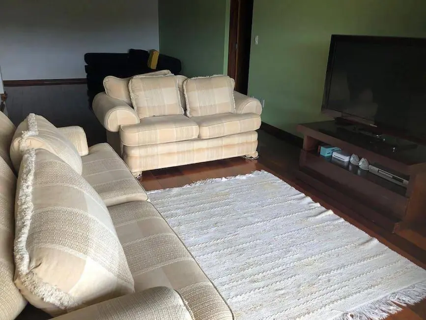 Foto 4 de Chácara com 3 quartos à venda, 550m2 em Piracaia - SP