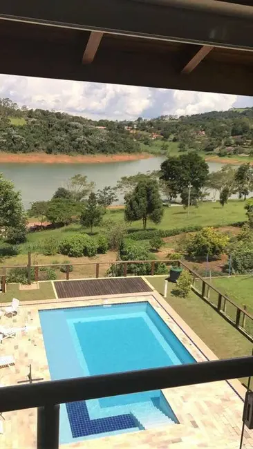 Foto 2 de Chácara com 3 quartos à venda, 550m2 em Piracaia - SP
