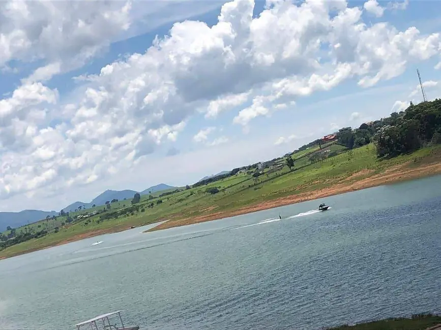 Foto 9 de Chácara com 3 quartos à venda, 550m2 em Piracaia - SP