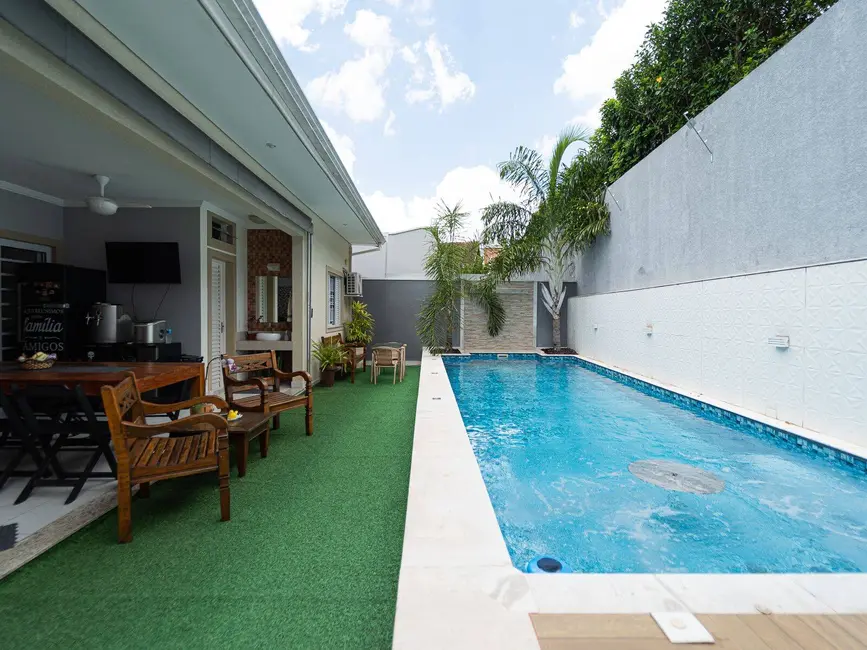 Foto 1 de Sobrado com 3 quartos à venda, 213m2 em Jardim Santa Bárbara, Atibaia - SP