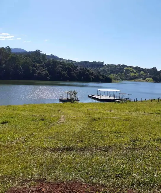 Foto 1 de Chácara com 2 quartos à venda, 215m2 em Joanopolis - SP