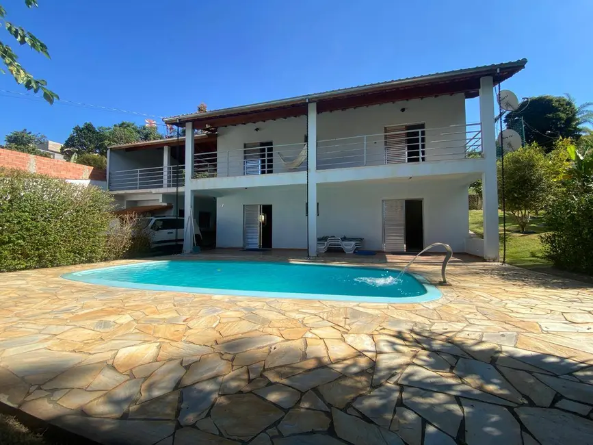 Chácara com 2 quartos à venda, 215m2 em Joanopolis - SP - imagem 3 Foto 3 de Chácara com 2 quartos à venda, 215m2 em Joanopolis - SP