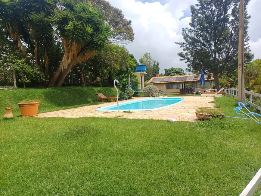 Sítio / Rancho com 2 quartos à venda, 250m2 em Pinhalzinho - SP - imagem 3 Foto 3 de Sítio / Rancho com 2 quartos à venda, 250m2 em Pinhalzinho - SP