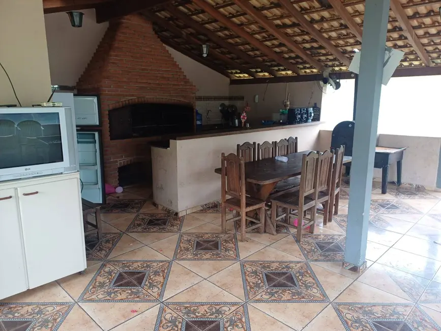 Sítio / Rancho com 2 quartos à venda, 250m2 em Pinhalzinho - SP - imagem 4 Foto 4 de Sítio / Rancho com 2 quartos à venda, 250m2 em Pinhalzinho - SP