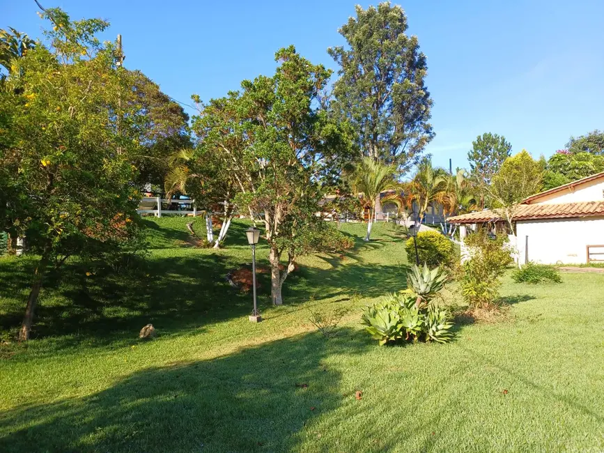 Sítio / Rancho com 2 quartos à venda, 250m2 em Pinhalzinho - SP - imagem 7 Foto 7 de Sítio / Rancho com 2 quartos à venda, 250m2 em Pinhalzinho - SP