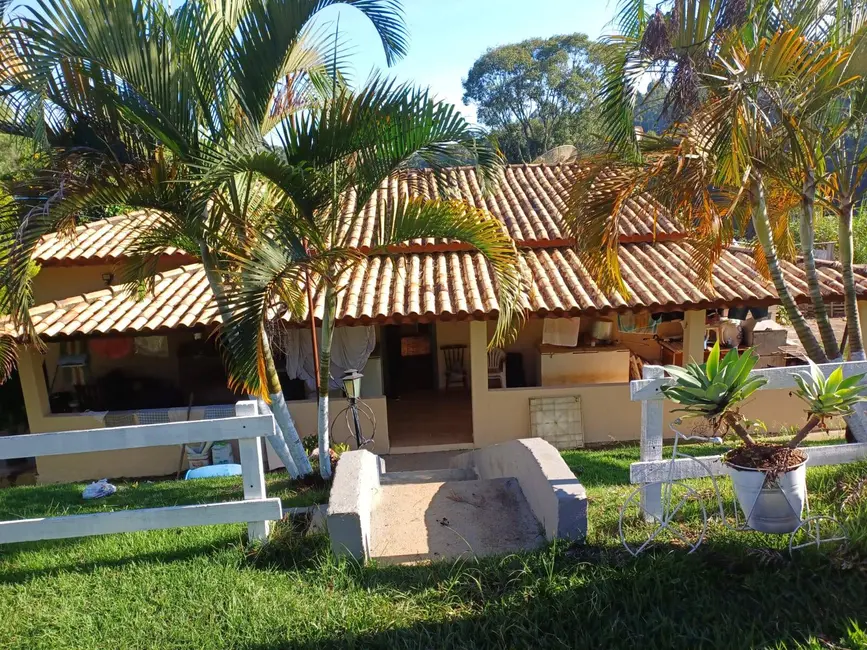 Sítio / Rancho com 2 quartos à venda, 250m2 em Pinhalzinho - SP - imagem 6 Foto 6 de Sítio / Rancho com 2 quartos à venda, 250m2 em Pinhalzinho - SP