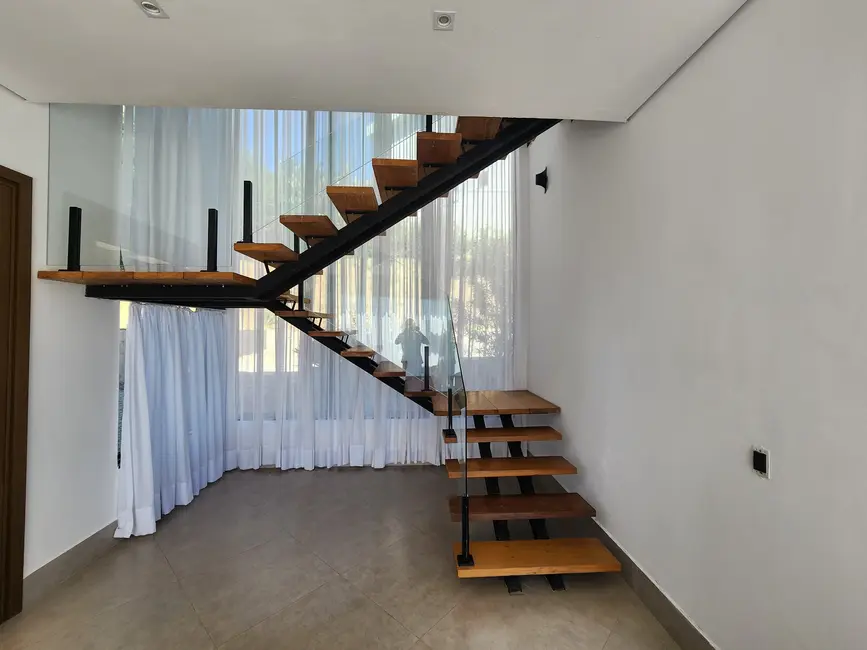 Foto 7 de Chácara com 4 quartos à venda, 300m2 em Igarata - SP