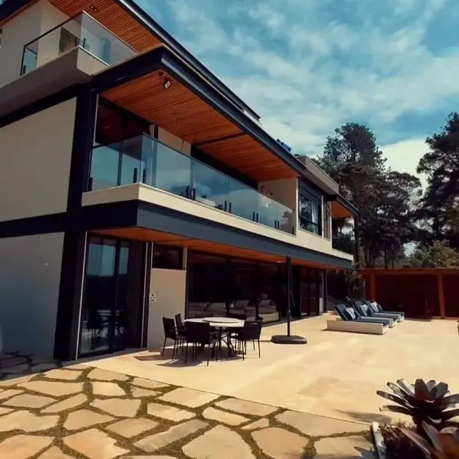 Foto 2 de Chácara com 5 quartos à venda, 670m2 em Igarata - SP