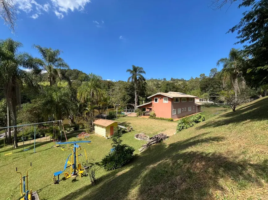 Sítio / Rancho com 5 quartos à venda, 45000m2 em Nazare Paulista - SP - imagem 3 Foto 3 de Sítio / Rancho com 5 quartos à venda, 45000m2 em Nazare Paulista - SP