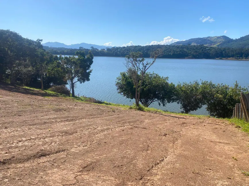 Foto 1 de Terreno / Lote à venda, 1300m2 em Joanopolis - SP