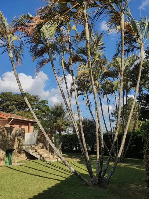 Chácara com 4 quartos à venda, 1326m2 em Vale dos Pinheiros, Atibaia - SP - imagem 9 Foto 9 de Chácara com 4 quartos à venda, 1326m2 em Vale dos Pinheiros, Atibaia - SP