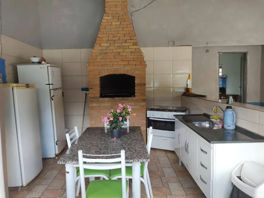 Foto 6 de Chácara com 3 quartos à venda, 200m2 em Pinhalzinho - SP