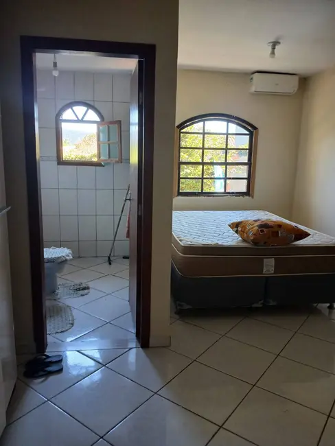 Chácara com 3 quartos à venda e para alugar, 300m2 em Loteamento Vale das Flores, Atibaia - SP - imagem 7 Foto 7 de Chácara com 3 quartos à venda e para alugar, 300m2 em Loteamento Vale das Flores, Atibaia - SP