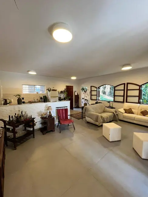 Foto 3 de Chácara com 4 quartos à venda, 300m2 em Portão, Atibaia - SP