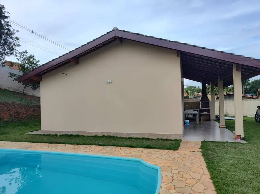 Chácara com 2 quartos à venda, 60m2 em Guaxinduva, Atibaia - SP - imagem 3 Foto 3 de Chácara com 2 quartos à venda, 60m2 em Guaxinduva, Atibaia - SP