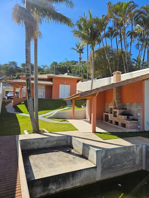 Foto 1 de Chácara com 3 quartos à venda, 133m2 em Mairipora - SP