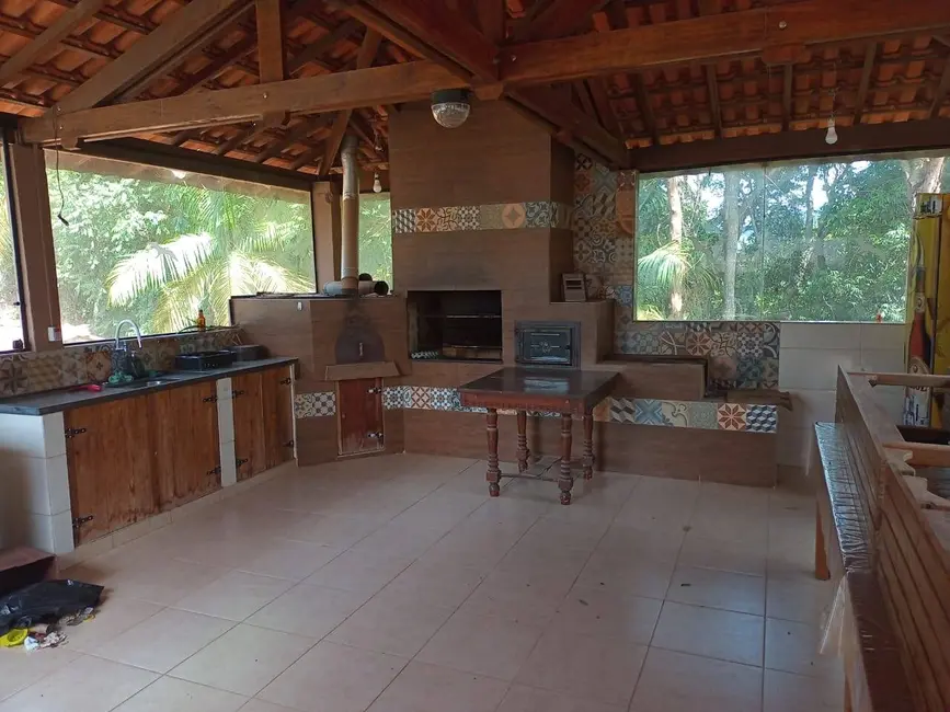 Chácara com 3 quartos à venda, 2000m2 em Vila São Benedito, Franco Da Rocha - SP - imagem 7 Foto 7 de Chácara com 3 quartos à venda, 2000m2 em Vila São Benedito, Franco Da Rocha - SP