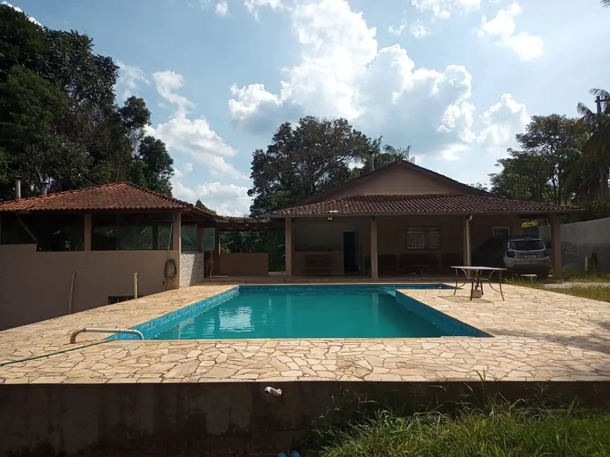 Chácara com 3 quartos à venda, 2000m2 em Vila São Benedito, Franco Da Rocha - SP - imagem 2 Foto 2 de Chácara com 3 quartos à venda, 2000m2 em Vila São Benedito, Franco Da Rocha - SP