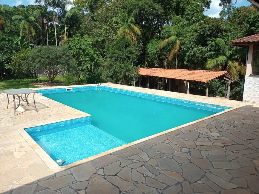 Chácara com 3 quartos à venda, 2000m2 em Vila São Benedito, Franco Da Rocha - SP - imagem 3 Foto 3 de Chácara com 3 quartos à venda, 2000m2 em Vila São Benedito, Franco Da Rocha - SP