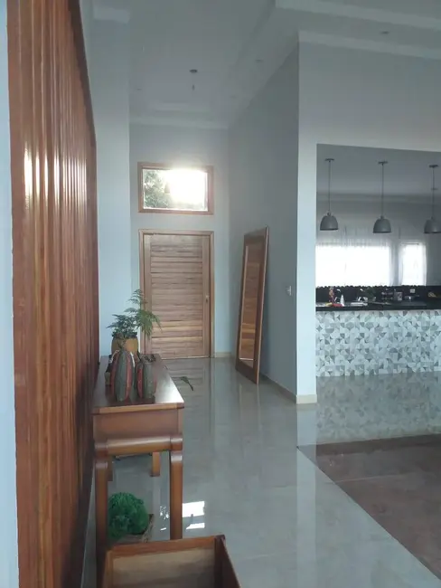 Chácara com 5 quartos à venda, 490m2 em Piracaia - SP - imagem 4 Foto 4 de Chácara com 5 quartos à venda, 490m2 em Piracaia - SP