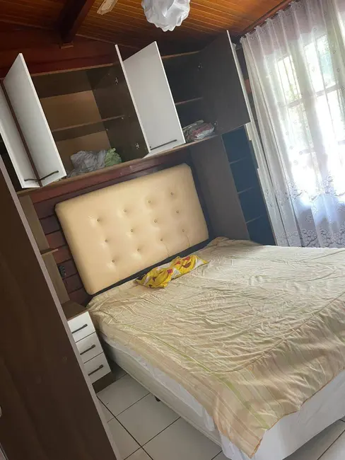 Chácara com 3 quartos à venda, 250m2 em Santa Isabel - SP - imagem 8 Foto 8 de Chácara com 3 quartos à venda, 250m2 em Santa Isabel - SP