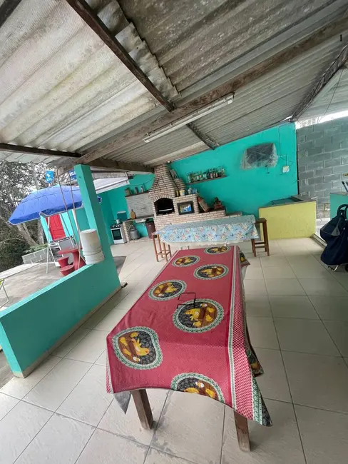 Foto 3 de Chácara com 2 quartos à venda, 200m2 em Granjas Urupes, Aruja - SP