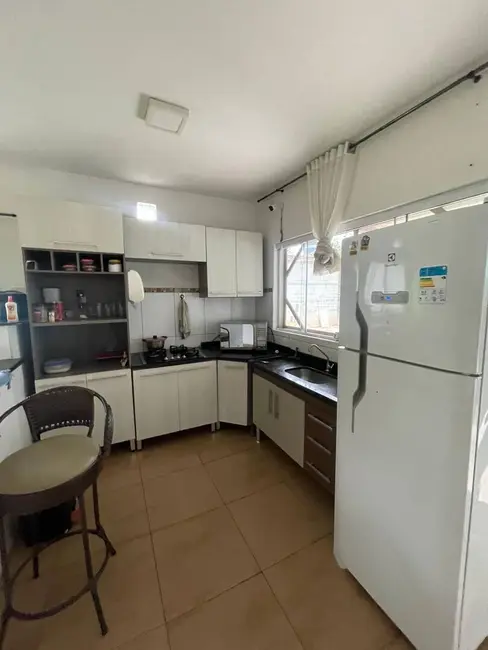 Foto 9 de Chácara com 2 quartos à venda, 200m2 em Granjas Urupes, Aruja - SP