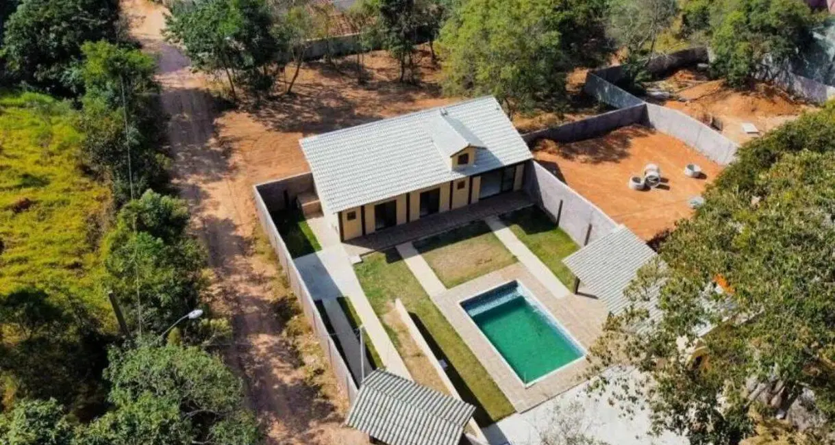Foto 1 de Chácara com 2 quartos à venda, 500m2 em Portão, Atibaia - SP