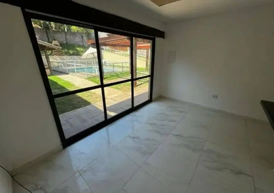 Foto 3 de Chácara com 2 quartos à venda, 500m2 em Portão, Atibaia - SP