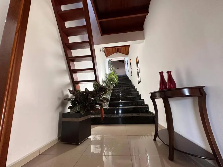 Foto 2 de Chácara com 5 quartos à venda, 450m2 em Centro, Pinhalzinho - SP