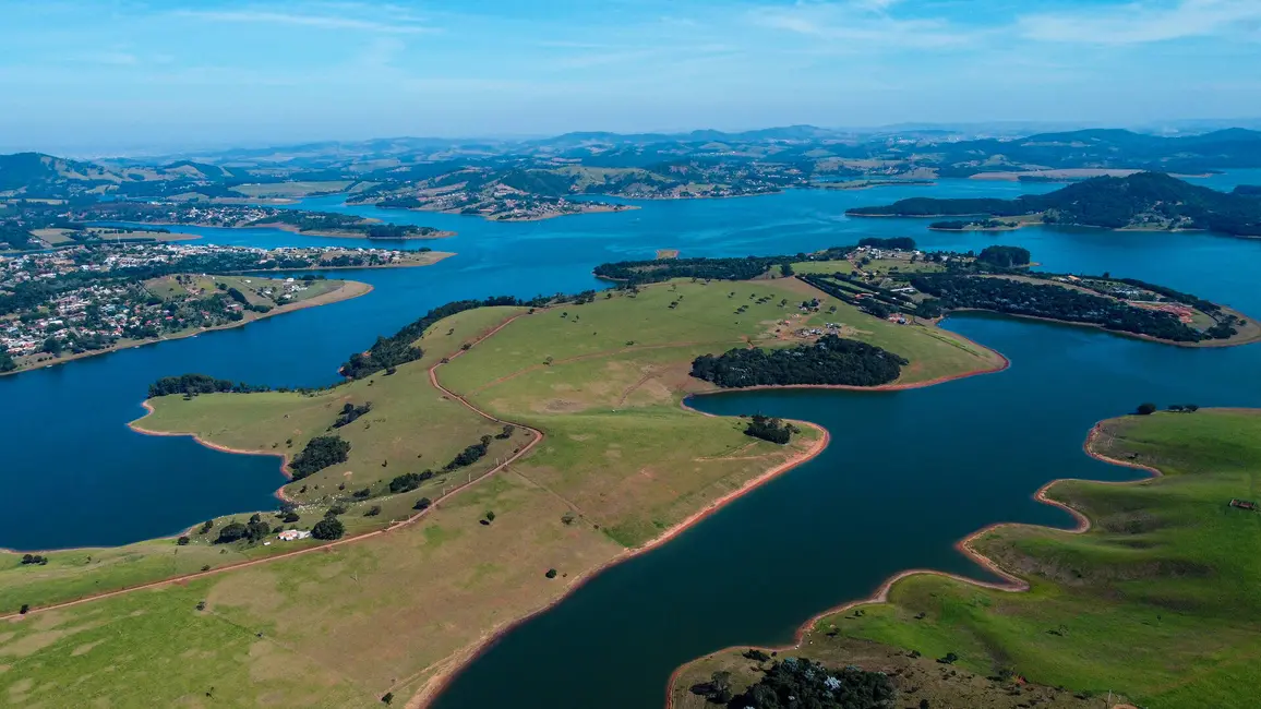 Chácara com 5 quartos à venda, 266200m2 em Piracaia - SP - imagem 1 Foto 1 de Chácara com 5 quartos à venda, 266200m2 em Piracaia - SP