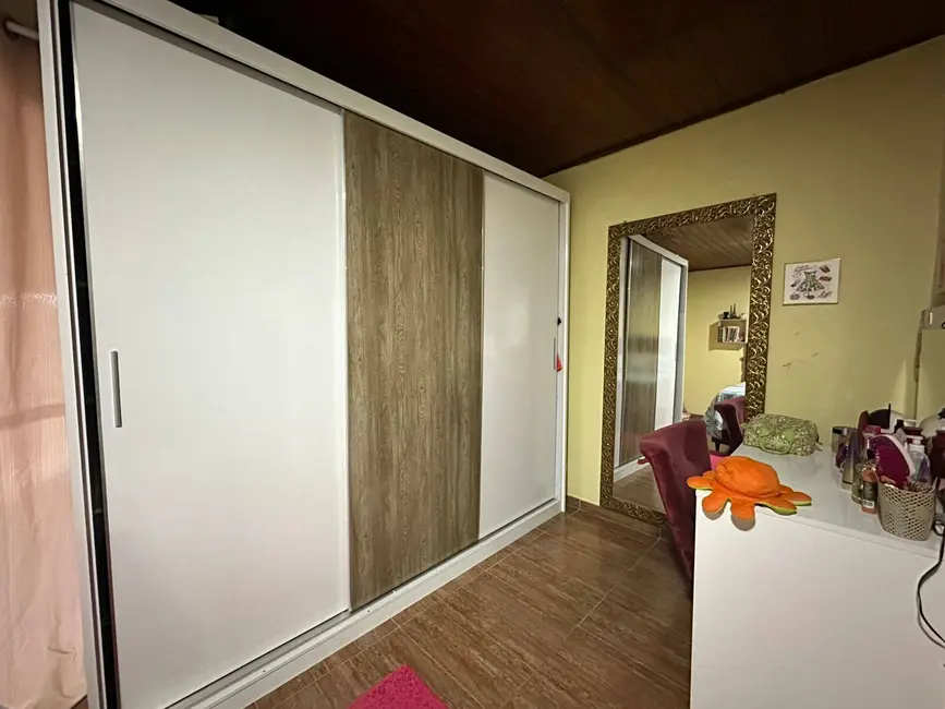 Chácara com 4 quartos à venda, 300m2 em Jarinu - SP - imagem 9 Foto 9 de Chácara com 4 quartos à venda, 300m2 em Jarinu - SP