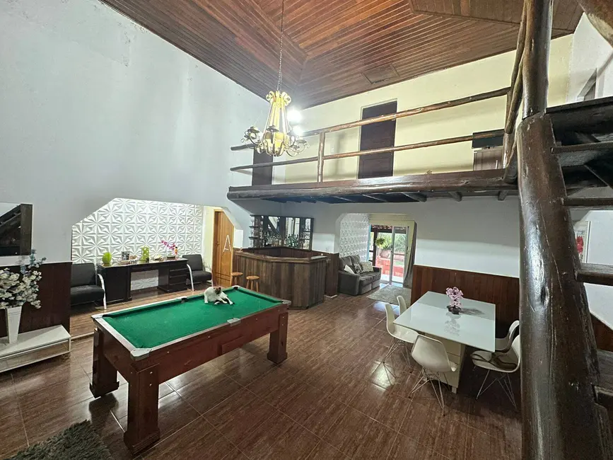 Chácara com 4 quartos à venda, 300m2 em Jarinu - SP - imagem 3 Foto 3 de Chácara com 4 quartos à venda, 300m2 em Jarinu - SP