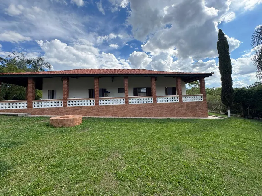 Foto 1 de Chácara com 5 quartos à venda, 400m2 em Jarinu - SP