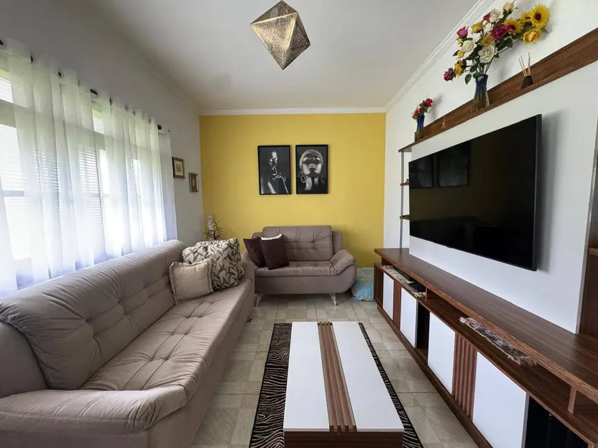 Foto 2 de Chácara com 5 quartos à venda, 400m2 em Jarinu - SP